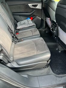 Audi q7 - 8