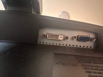 Monitor Samsung SyncMaster 2343BW černý - 8
