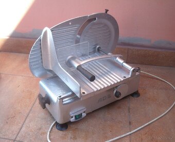 Příslušenství k robotu. Digitální váha. Nářezový stroj. - 8