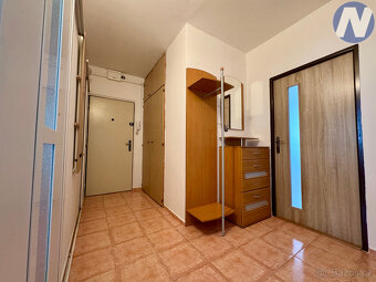 Pronájem bytu 2+1 63 m2 na Sídlišti Míru, Volary - 8