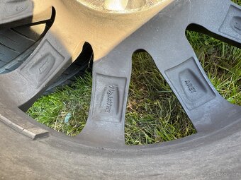 Hyundai Tucson , 17 ky kola AEZ , TPMS ventilky - 8