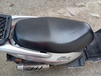 Yuki New Speedy 50ccm + kufr - 8