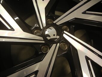 Alu kola Bergamo 5x112 R18 Golf 8 - 8