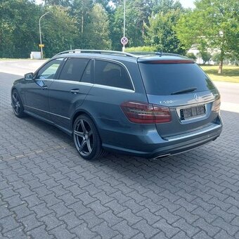 Mercedes-Benz třídy E kombi E500 AMG Line 4Matic Air (č.1095 - 8
