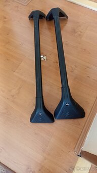 Střešní nosič příčné týče C3 s oknem zenith - 8