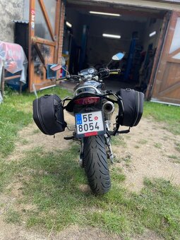 Honda Hornet 2006 - 8