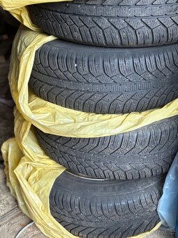 Zimní gumy 215/65 R 16H - 8