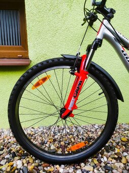 Značkové kolo Author A-MATRIX 26"/13,5" (stříbrná/červená) - 8