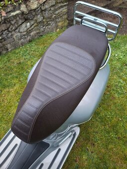 Vespa GTS 300 Touring - 8