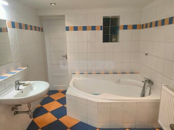 Pronájem bytu 2+1 se zahrádkou a parkovacím stáním v Sedlci, - 8