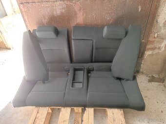 díly z vozu BMW E82 120d černá 475 - 8