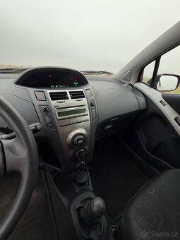 Toyota Yaris 1.0 VVT-i - 8