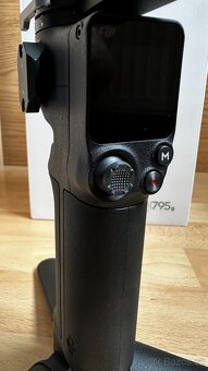 DJI RS 3 Mini + DJI Briefcase Handle (combo) – jako nový, zá - 8