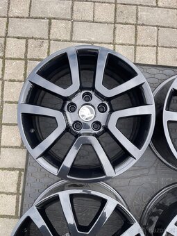 ORIGINÁL Alu Škoda SPITZBERG R17, 5x112 - TOP STAV - 8
