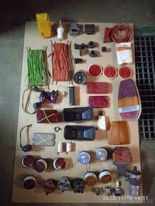 Směs dílů na stará auta - 8