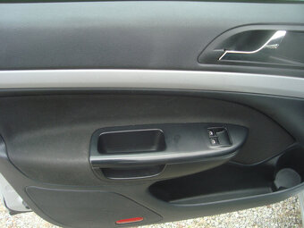 Škoda Octavia 1,6 TDI 4x4 - 8