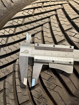 225/55R16 zimní - 8