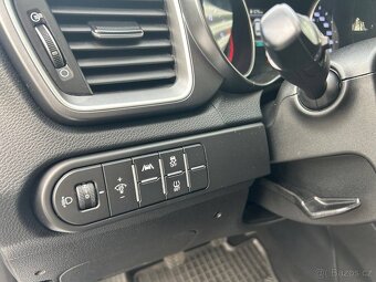 Kia Cee´d, 1.6 CRDi 100kW/1.Maj./DPH/ČR - 8