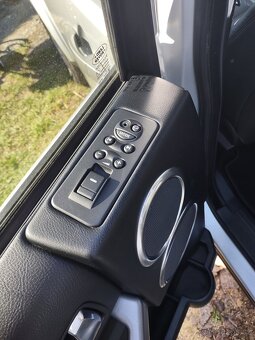 Land Rover Discovery 3/4 2.7tdv6 - 8