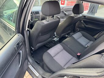 VW Golf IV - 8