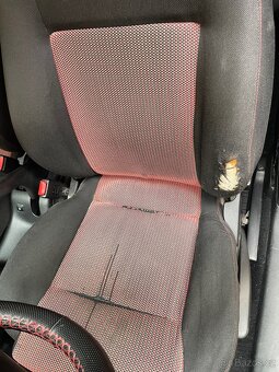 Volkswagen Golf IV - 8