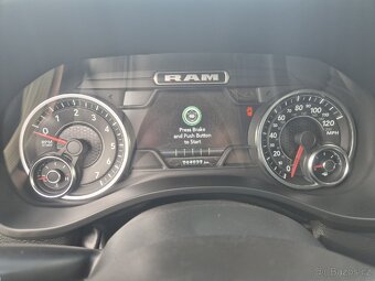 Dodge Ram 1500 - 8