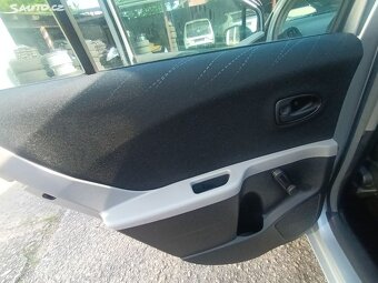 Toyota Yaris, 1.3VVT-I 63KW servisovaný - 8