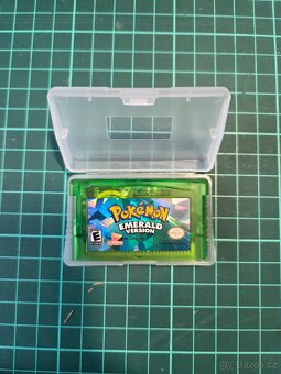 Nintendo Gameboy Advance + Pokemon Emerald - 8