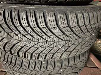 Prodám 4ks plech.disky 5x112 205/55/16 Continental 7.5mm - 8