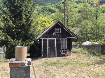 Prodej chaty se zahradou, 448 m², Malá Veleň - 8