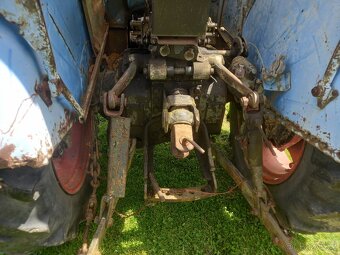 Zetor 3011, kabina, vzduch, nové brzdy, funkční - 8