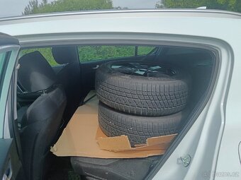 KIA SPORTAGE 1,6 CRDI - 8