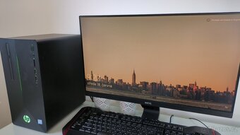 Počítačová sestava od HP - 8