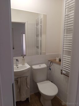 Zrekonstruovaný RD 64m2, zahrádka 40m2 - 8