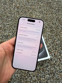 IPhone 15 pro Black - 8