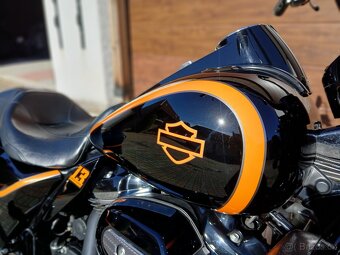 Harley-Davidson FLHRXS Road King Special 107 - 8