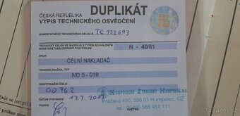 Zetor 8011 s čelním nakladačem - 8