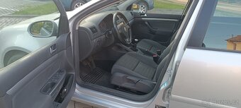 VW Golf 5 1,6-75kw-benzín-bez koroze - 8