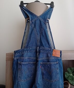 Levi's dámské džíny s laclem vel. M - 8