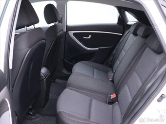 Hyundai i30 1,6 88kW Klimatizace CZ (2013) - 8