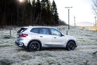 BMW IX1 e Drive20 elektromobil 2024, 9500km - 8