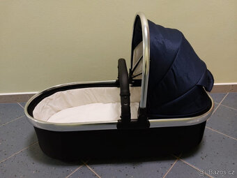Kočárek + výbava - 8