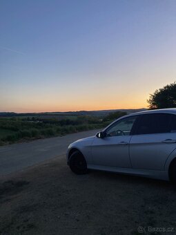 2005 BMW E90 325i - 8