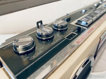 Radiomagnetofon Sharp QT 77 HW, rok 1984 - 8