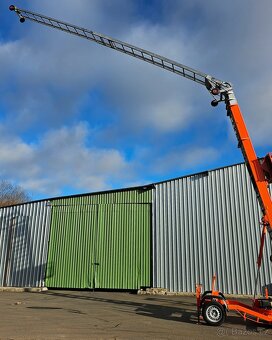 Stavební výtah BÖCKER 31m, kloub 11m - motor HONDA - CZ SPZ - 8