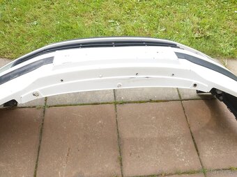 Škoda Octavia 2 – Nárazník přední - 8