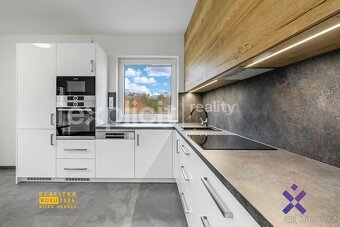 Prodej rodinného domu 73 m2, pozemek 852 m2, Pohořelice u Zl - 8