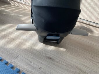 Cybex Aton 5 šedá - 8