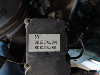 ABS jednotka na Škoda VW - 8