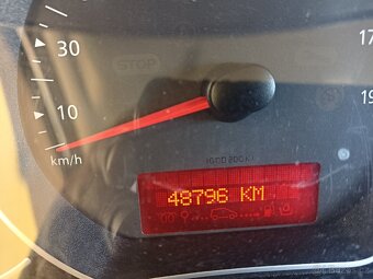 Renault Kangoo 1,5 dCi 81kw 5 míst - 8